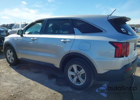 2021 Kia Sorento Lx z USA, uszkodzony, nr VIN 5XYRG4LC8MG032002